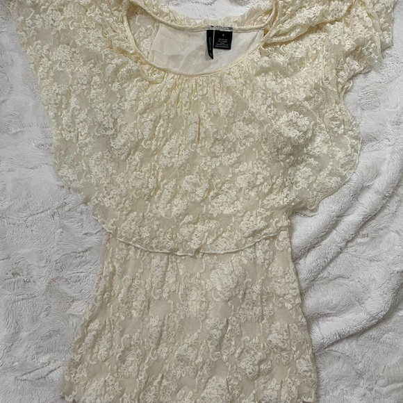 Lace New Direction top. Cream - Picture 6 of 11